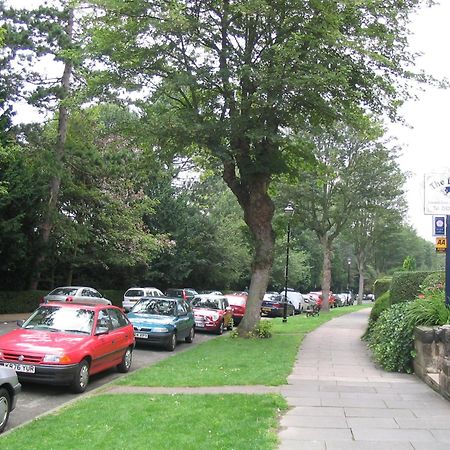 The Dales Bed and Breakfast Harrogate Exteriör bild