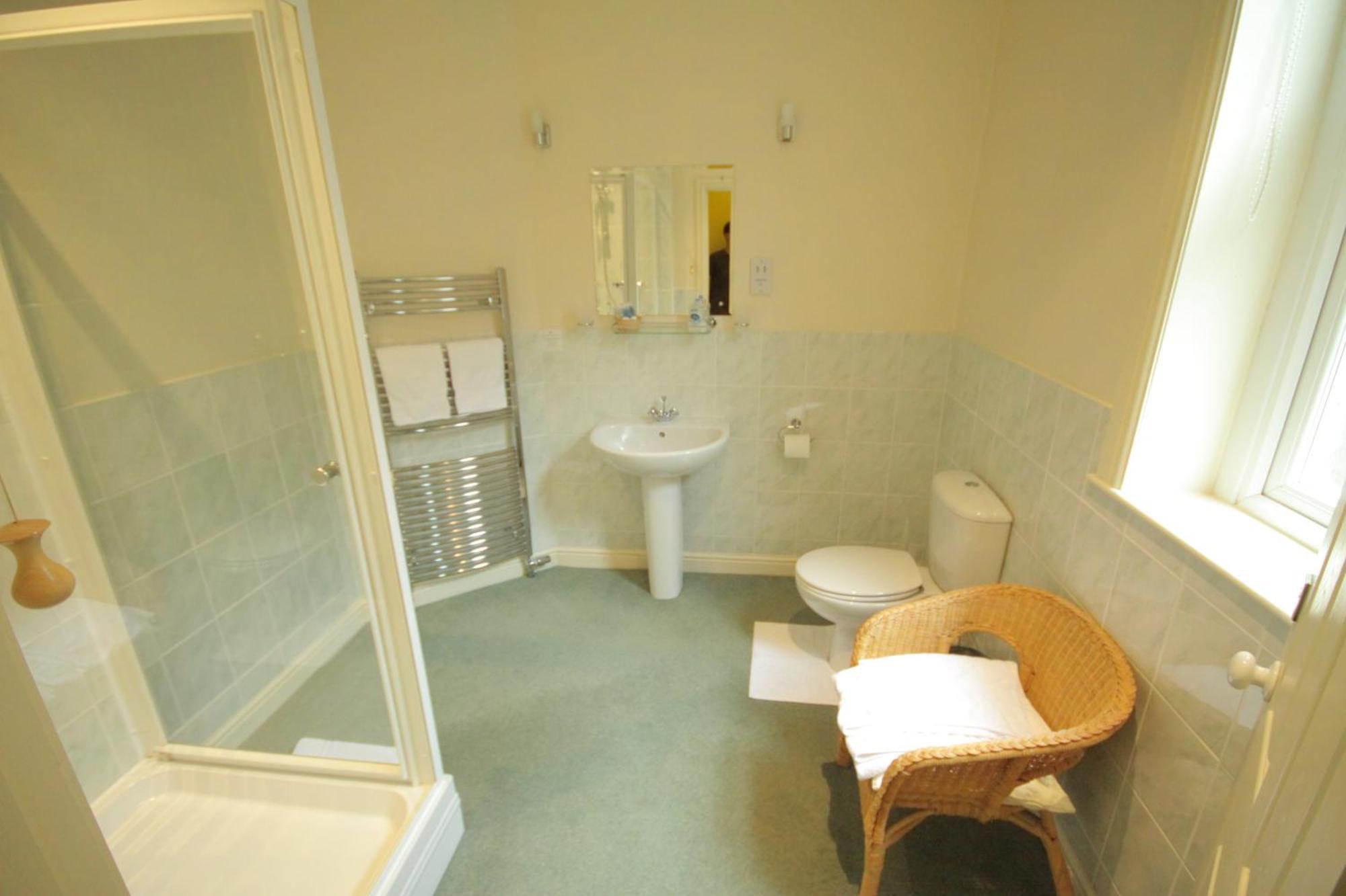 The Dales Bed and Breakfast Harrogate Exteriör bild