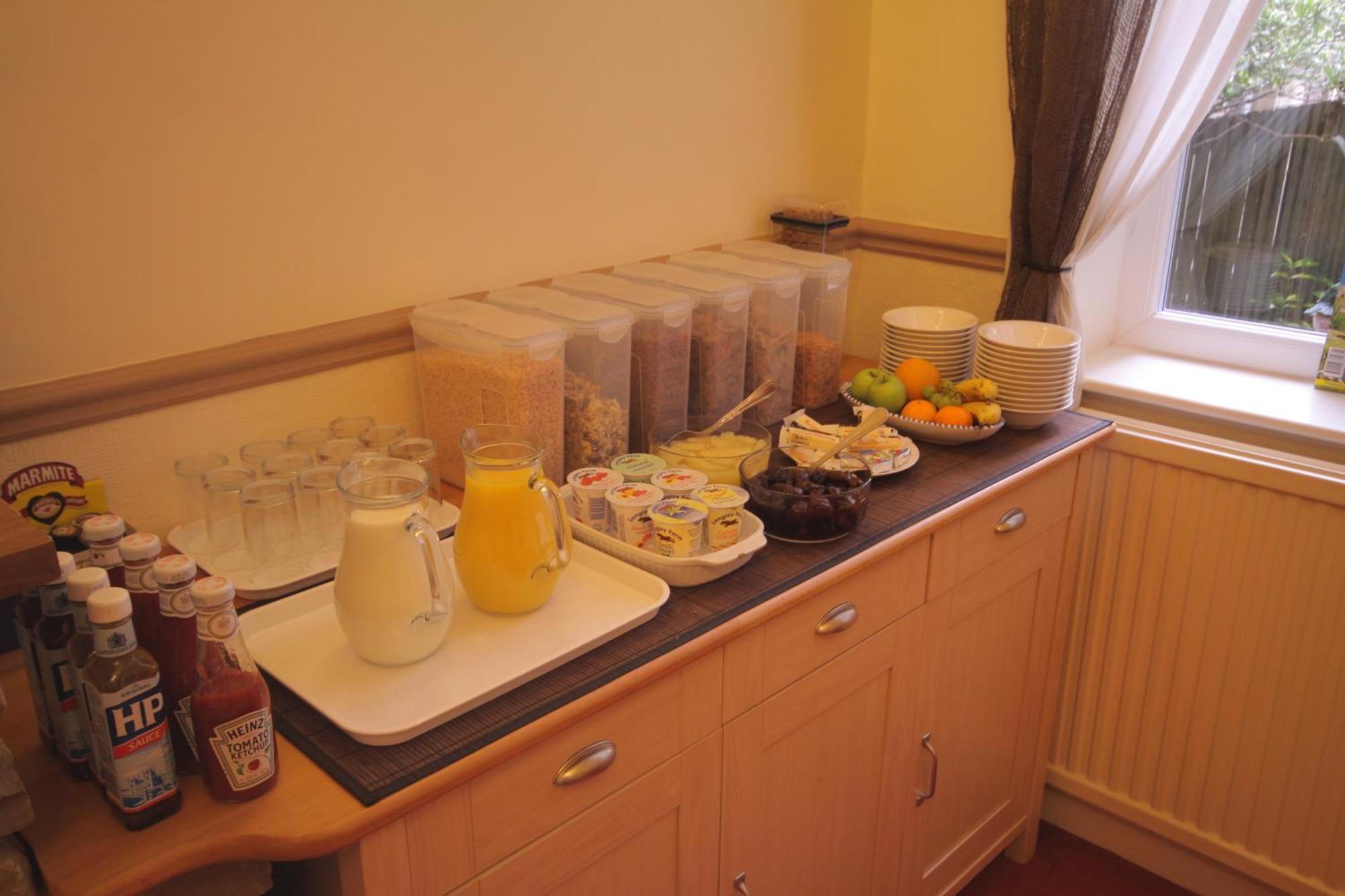 The Dales Bed and Breakfast Harrogate Exteriör bild