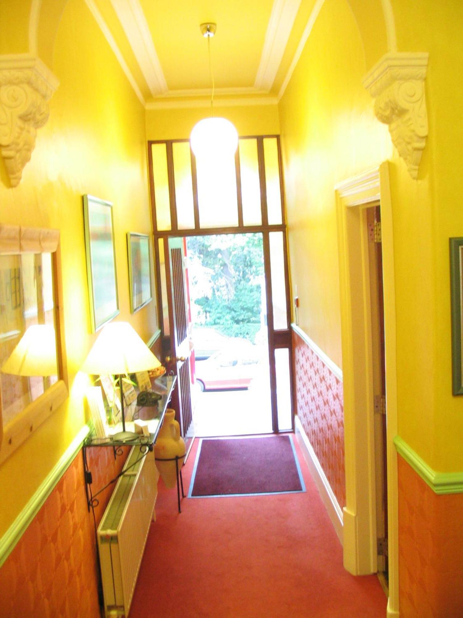 The Dales Bed and Breakfast Harrogate Exteriör bild