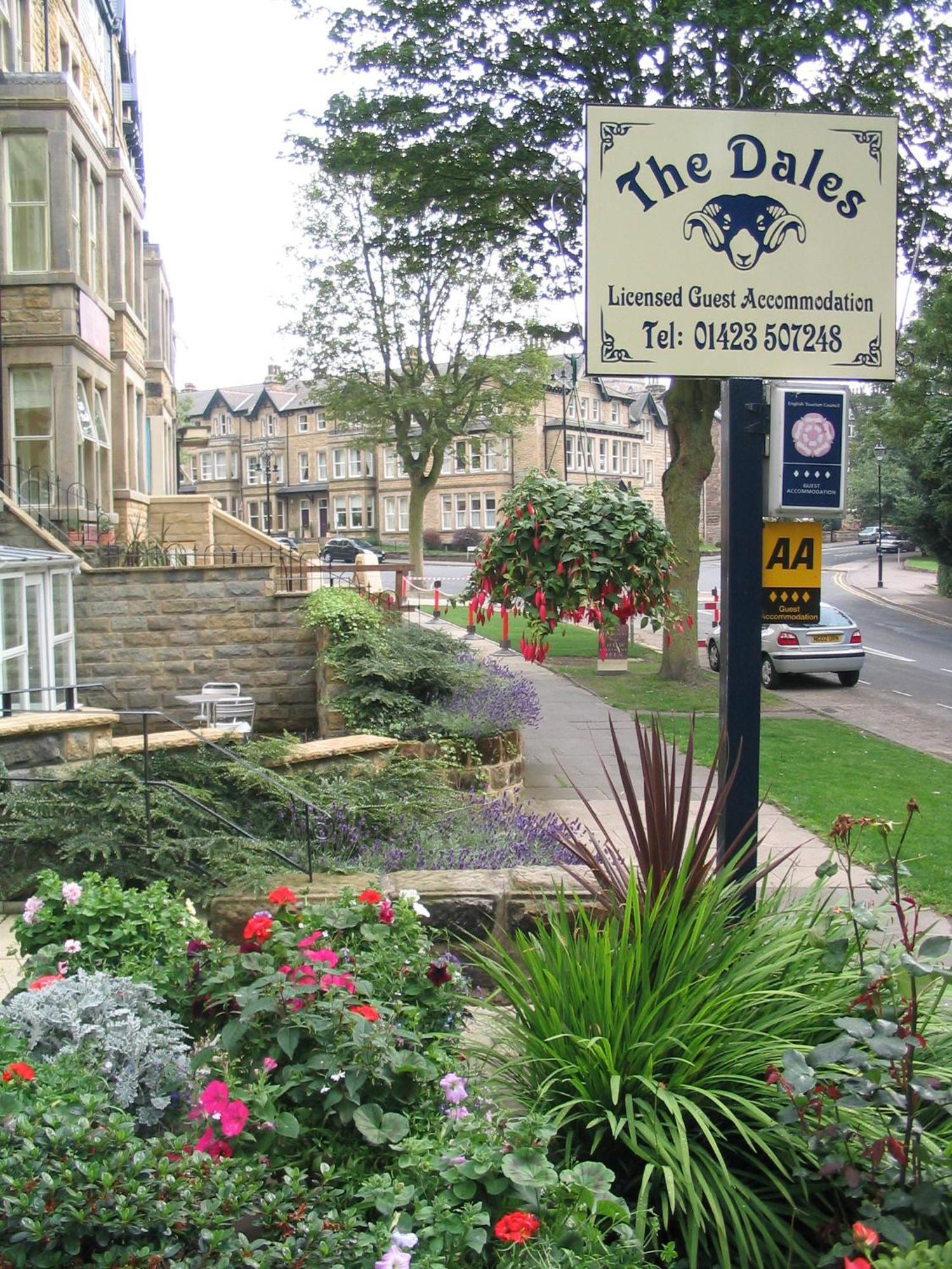 The Dales Bed and Breakfast Harrogate Exteriör bild